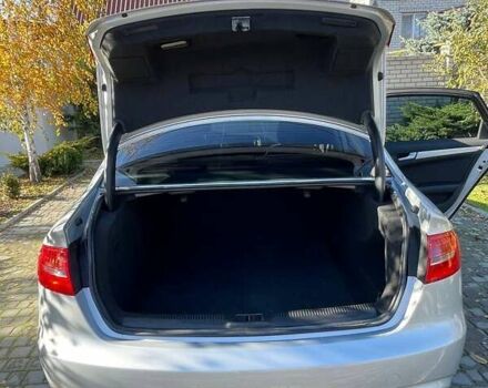 Серый Ауди А4, объемом двигателя 2 л и пробегом 155 тыс. км за 13000 $, фото 7 на Automoto.ua