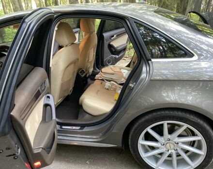 Серый Ауди А4, объемом двигателя 2 л и пробегом 117 тыс. км за 16000 $, фото 5 на Automoto.ua