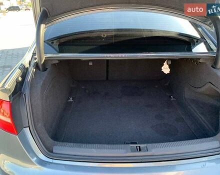 Серый Ауди А4, объемом двигателя 1.98 л и пробегом 183 тыс. км за 12500 $, фото 13 на Automoto.ua