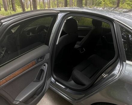 Сірий Ауді А4, об'ємом двигуна 1.8 л та пробігом 162 тис. км за 14000 $, фото 6 на Automoto.ua