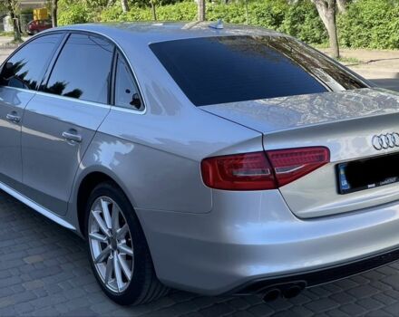 Сірий Ауді А4, об'ємом двигуна 2 л та пробігом 211 тис. км за 12500 $, фото 4 на Automoto.ua