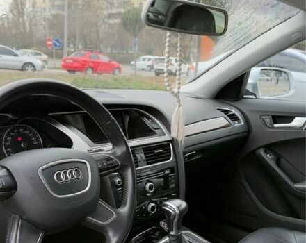 Серый Ауди А4, объемом двигателя 2 л и пробегом 200 тыс. км за 13000 $, фото 4 на Automoto.ua