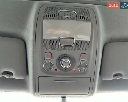 Сірий Ауді А4, об'ємом двигуна 1.98 л та пробігом 110 тис. км за 2900 $, фото 18 на Automoto.ua