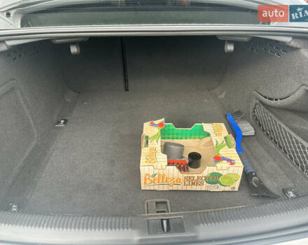 Серый Ауди А4, объемом двигателя 1.98 л и пробегом 158 тыс. км за 13800 $, фото 16 на Automoto.ua