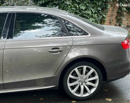 Серый Ауди А4, объемом двигателя 2 л и пробегом 127 тыс. км за 12790 $, фото 6 на Automoto.ua