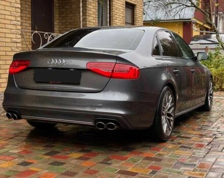 Серый Ауди А4, объемом двигателя 2 л и пробегом 156 тыс. км за 10500 $, фото 5 на Automoto.ua