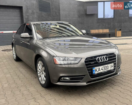 Серый Ауди А4, объемом двигателя 1.98 л и пробегом 203 тыс. км за 9999 $, фото 2 на Automoto.ua