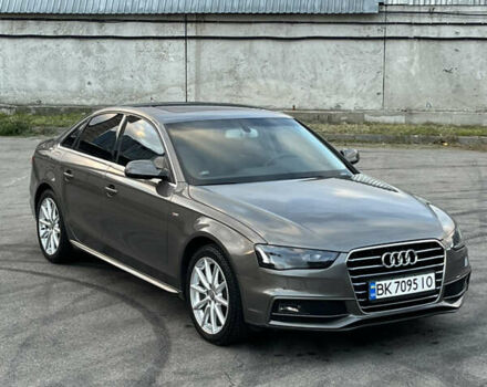 Ауді А4 2014 у Києві на Automoto.ua Сірий Ауді А4, об'ємом двигуна 1.98 л та пробігом 117 тис. км за 12999 $, фото 1 на Automoto.ua