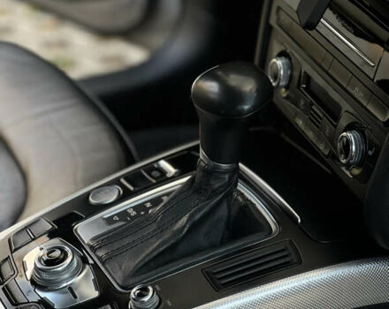 Сірий Ауді А4, об'ємом двигуна 2 л та пробігом 120 тис. км за 13300 $, фото 44 на Automoto.ua