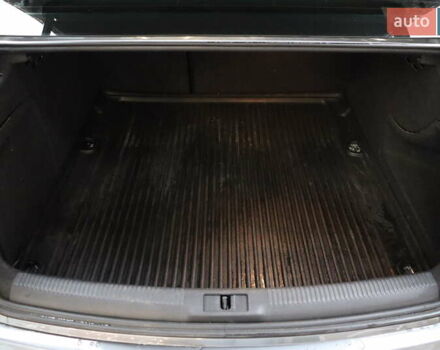 Сірий Ауді А4, об'ємом двигуна 2 л та пробігом 140 тис. км за 14900 $, фото 25 на Automoto.ua