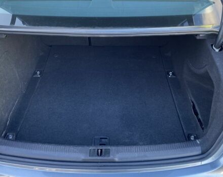 Сірий Ауді А4, об'ємом двигуна 2 л та пробігом 128 тис. км за 14999 $, фото 21 на Automoto.ua