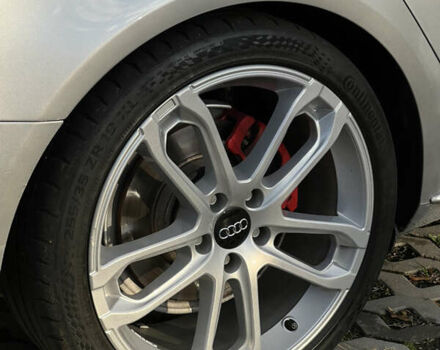 Сірий Ауді А4, об'ємом двигуна 2 л та пробігом 120 тис. км за 13300 $, фото 33 на Automoto.ua