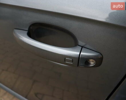 Сірий Ауді А4, об'ємом двигуна 2 л та пробігом 140 тис. км за 14900 $, фото 7 на Automoto.ua