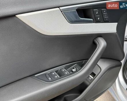 Сірий Ауді А4, об'ємом двигуна 1.98 л та пробігом 118 тис. км за 18490 $, фото 14 на Automoto.ua