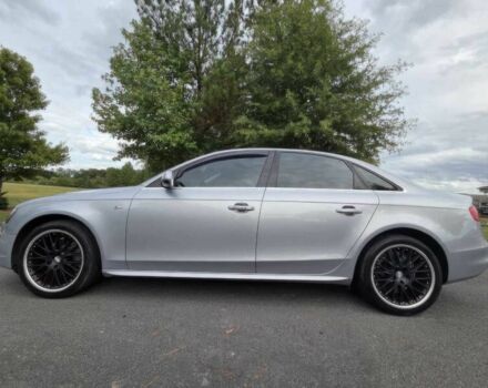 Серый Ауди А4, объемом двигателя 2 л и пробегом 70 тыс. км за 8690 $, фото 4 на Automoto.ua