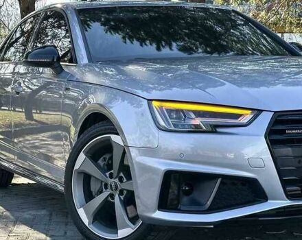 Ауди А4 2015 в Киеве на Automoto.ua Серый Ауди А4, объемом двигателя 2 л и пробегом 152 тыс. км за 14200 $, фото 1 на Automoto.ua