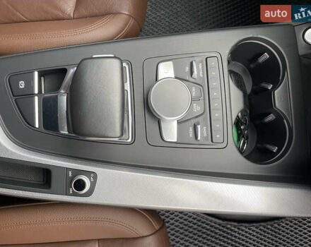 Сірий Ауді А4, об'ємом двигуна 2 л та пробігом 54 тис. км за 17800 $, фото 34 на Automoto.ua