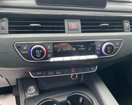 Серый Ауди А4, объемом двигателя 2 л и пробегом 226 тыс. км за 14500 $, фото 15 на Automoto.ua