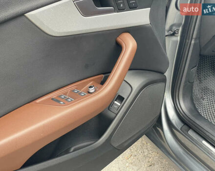 Сірий Ауді А4, об'ємом двигуна 2 л та пробігом 54 тис. км за 17800 $, фото 20 на Automoto.ua