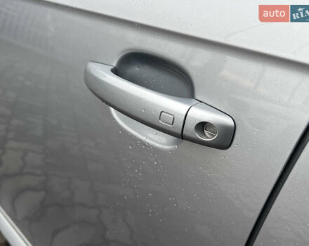 Сірий Ауді А4, об'ємом двигуна 2 л та пробігом 225 тис. км за 12490 $, фото 11 на Automoto.ua