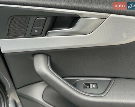 Серый Ауди А4, объемом двигателя 1.98 л и пробегом 100 тыс. км за 19300 $, фото 28 на Automoto.ua