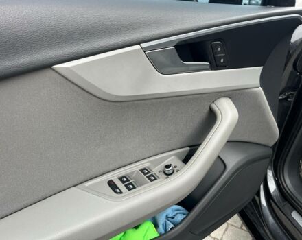 Серый Ауди А4, объемом двигателя 2 л и пробегом 300 тыс. км за 16500 $, фото 35 на Automoto.ua