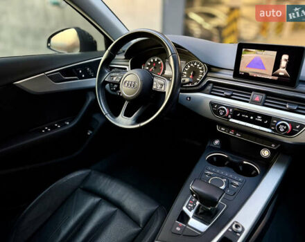 Сірий Ауді А4, об'ємом двигуна 2 л та пробігом 110 тис. км за 19500 $, фото 18 на Automoto.ua