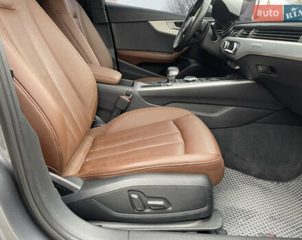 Сірий Ауді А4, об'ємом двигуна 2 л та пробігом 54 тис. км за 17800 $, фото 30 на Automoto.ua