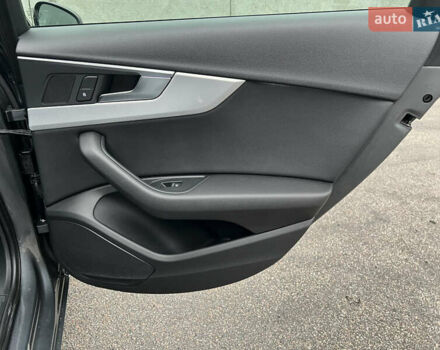 Серый Ауди А4, объемом двигателя 1.98 л и пробегом 100 тыс. км за 19300 $, фото 27 на Automoto.ua