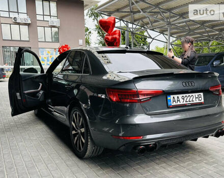 Серый Ауди А4, объемом двигателя 1.98 л и пробегом 110 тыс. км за 21500 $, фото 1 на Automoto.ua