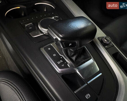 Серый Ауди А4, объемом двигателя 2 л и пробегом 247 тыс. км за 16000 $, фото 2 на Automoto.ua