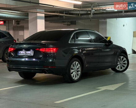 Серый Ауди А4, объемом двигателя 2 л и пробегом 147 тыс. км за 12999 $, фото 3 на Automoto.ua