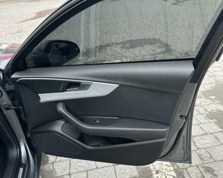 Сірий Ауді А4, об'ємом двигуна 1.98 л та пробігом 100 тис. км за 16900 $, фото 13 на Automoto.ua