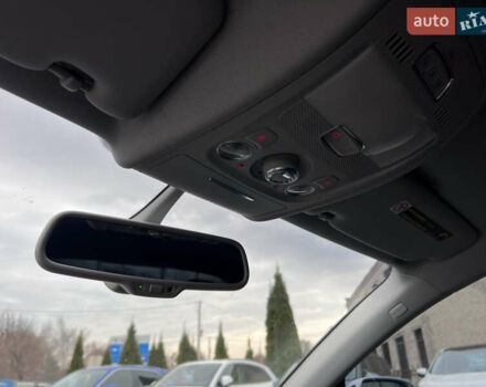 Сірий Ауді А4, об'ємом двигуна 2 л та пробігом 225 тис. км за 12490 $, фото 29 на Automoto.ua