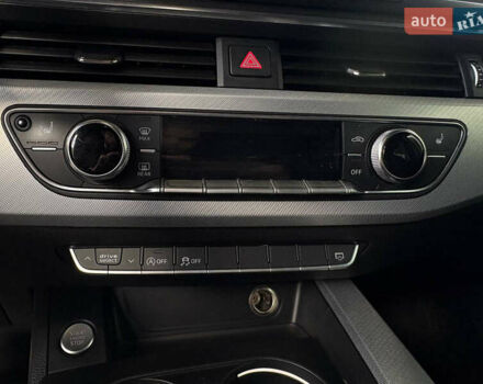 Серый Ауди А4, объемом двигателя 2 л и пробегом 247 тыс. км за 16000 $, фото 6 на Automoto.ua