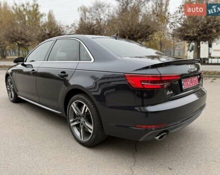 Сірий Ауді А4, об'ємом двигуна 1.98 л та пробігом 124 тис. км за 19900 $, фото 9 на Automoto.ua