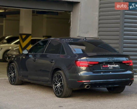 Сірий Ауді А4, об'ємом двигуна 2 л та пробігом 110 тис. км за 19500 $, фото 5 на Automoto.ua