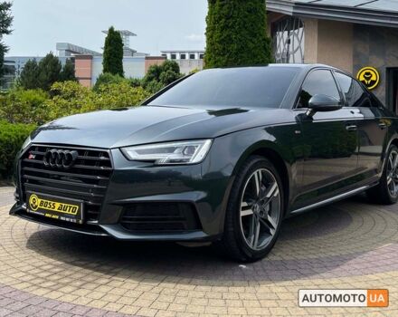 Серый Ауди А4, объемом двигателя 2 л и пробегом 140 тыс. км за 20900 $, фото 2 на Automoto.ua