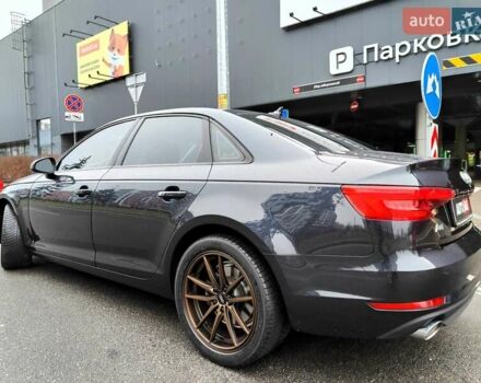 Серый Ауди А4, объемом двигателя 2 л и пробегом 128 тыс. км за 15990 $, фото 12 на Automoto.ua