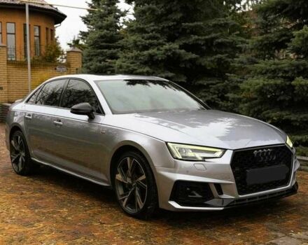 Сірий Ауді А4, об'ємом двигуна 2 л та пробігом 137 тис. км за 15700 $, фото 2 на Automoto.ua