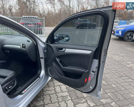 Сірий Ауді А4, об'ємом двигуна 2 л та пробігом 225 тис. км за 12490 $, фото 32 на Automoto.ua