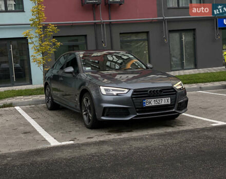 Сірий Ауді А4, об'ємом двигуна 1.98 л та пробігом 170 тис. км за 18000 $, фото 2 на Automoto.ua