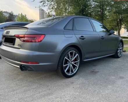 Серый Ауди А4, объемом двигателя 2 л и пробегом 121 тыс. км за 24900 $, фото 2 на Automoto.ua