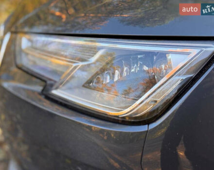 Ауді А4 2017 у Києві на Automoto.ua Сірий Ауді А4, об'ємом двигуна 2 л та пробігом 211 тис. км за 17300 $, фото 44 на Automoto.ua