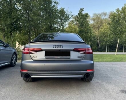 Серый Ауди А4, объемом двигателя 2 л и пробегом 121 тыс. км за 24900 $, фото 3 на Automoto.ua