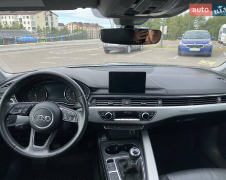 Сірий Ауді А4, об'ємом двигуна 1.98 л та пробігом 170 тис. км за 18000 $, фото 20 на Automoto.ua