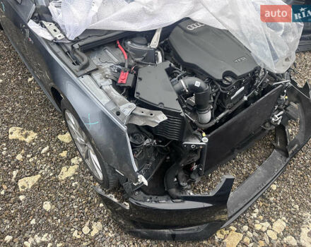 Сірий Ауді А4, об'ємом двигуна 2 л та пробігом 70 тис. км за 12999 $, фото 1 на Automoto.ua