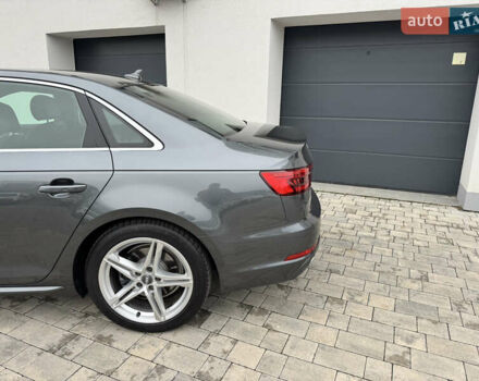 Серый Ауди А4, объемом двигателя 2 л и пробегом 240 тыс. км за 19000 $, фото 4 на Automoto.ua