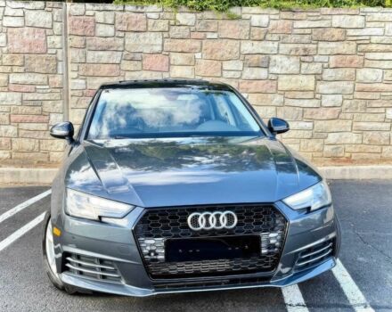 Серый Ауди А4, объемом двигателя 2 л и пробегом 55 тыс. км за 13500 $, фото 2 на Automoto.ua