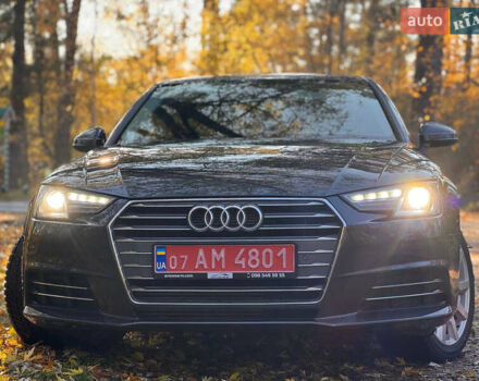 Ауді А4 2017 у Києві на Automoto.ua Сірий Ауді А4, об'ємом двигуна 2 л та пробігом 211 тис. км за 17300 $, фото 1 на Automoto.ua